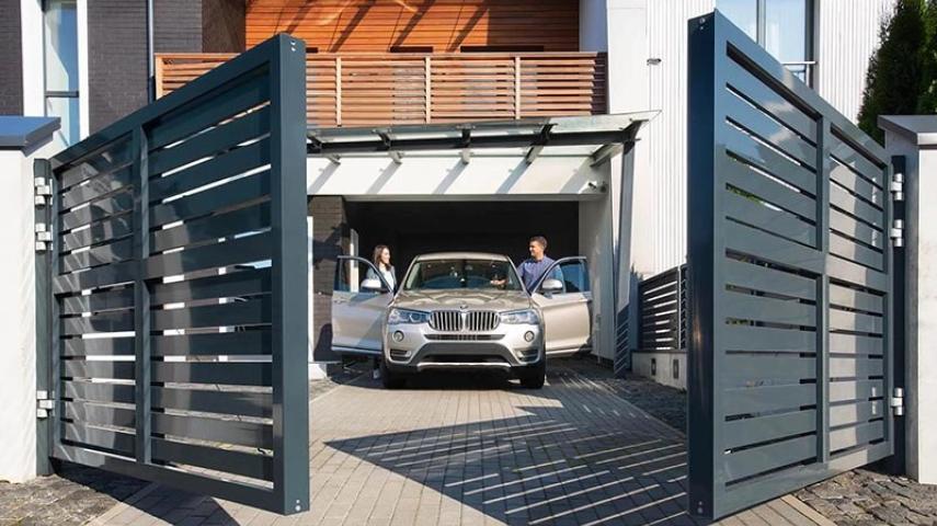 распашные ворота в Беслане